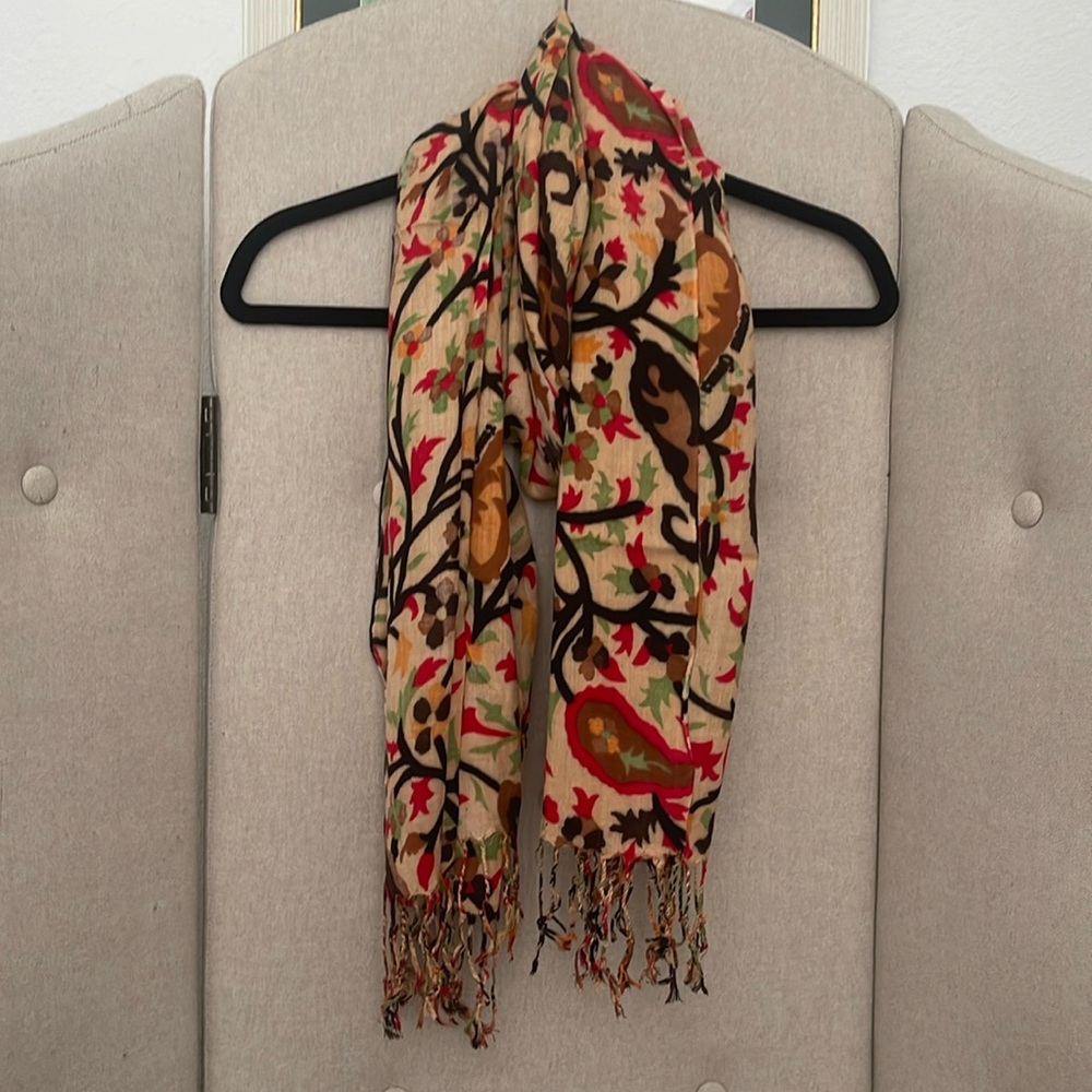 Tan, Red, Brown, Black & Green Paisley & Floral Design Shawl/Scarf w Fringes